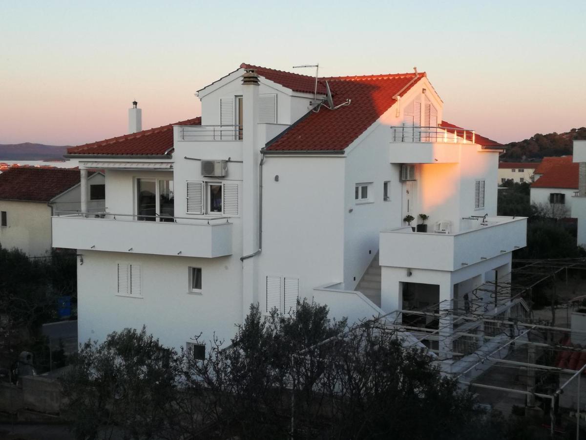Apartmani Daniela Муртер Екстериор снимка